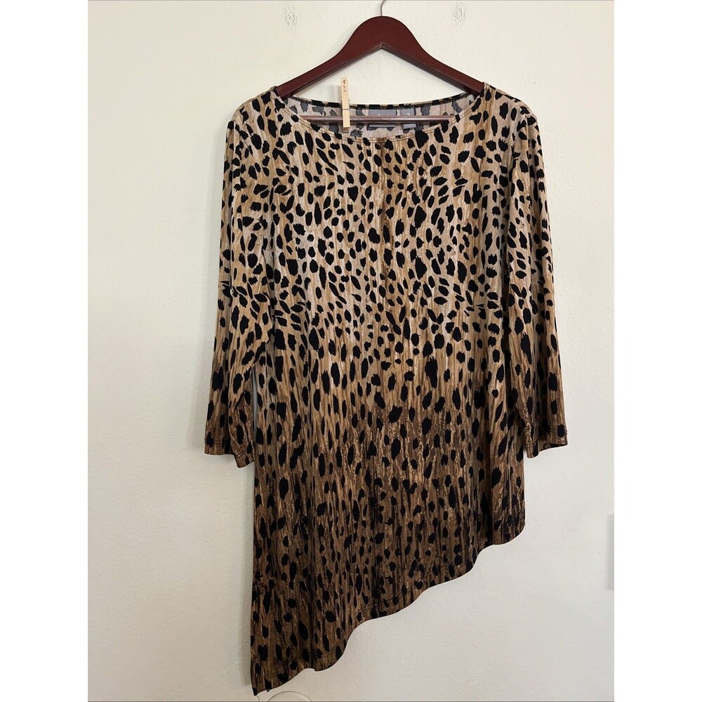 Chico's Travelers Animal Print 3/4 Sleeve Asymmetrical Hem Tunic Top SZ 2 L